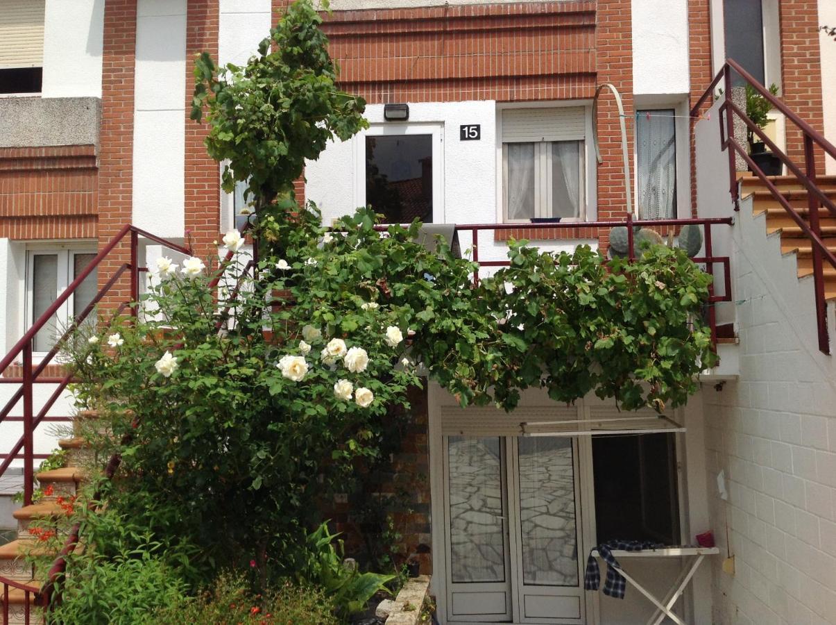 Apartamento Duplex Con Vistas Al Mar Los Girasoles Mogro Exteriör bild